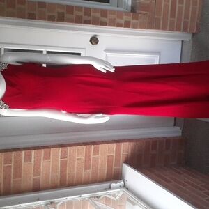 Marsoni by Colors Red Embellished Formal Gown SIZE 6 – Sleeveless Evening Dress